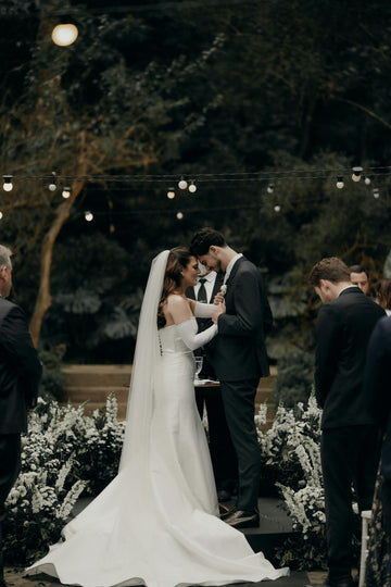 mobile bridal dresser steaming wedding dress London hotel bride preparation