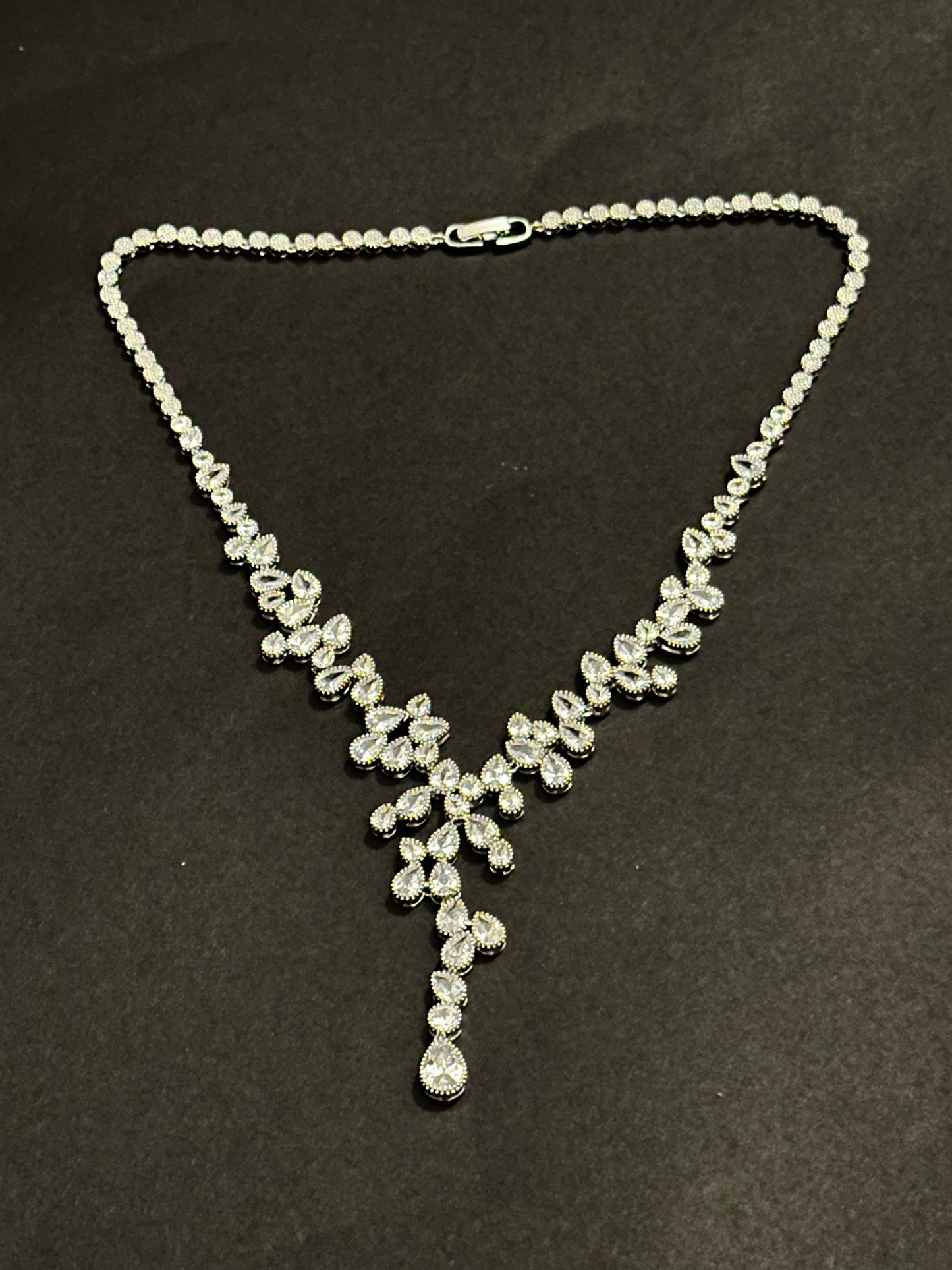 Daisy Crystal Drop Necklace Set