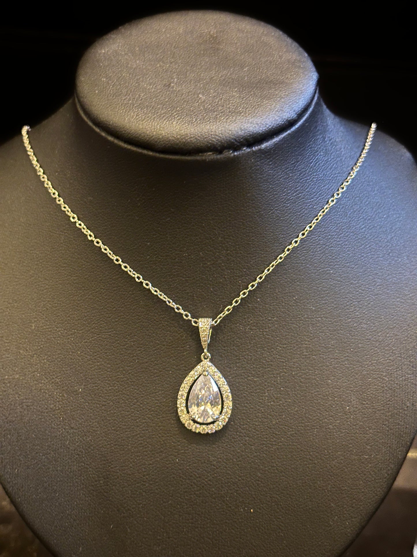 Silver Teardrop Necklace