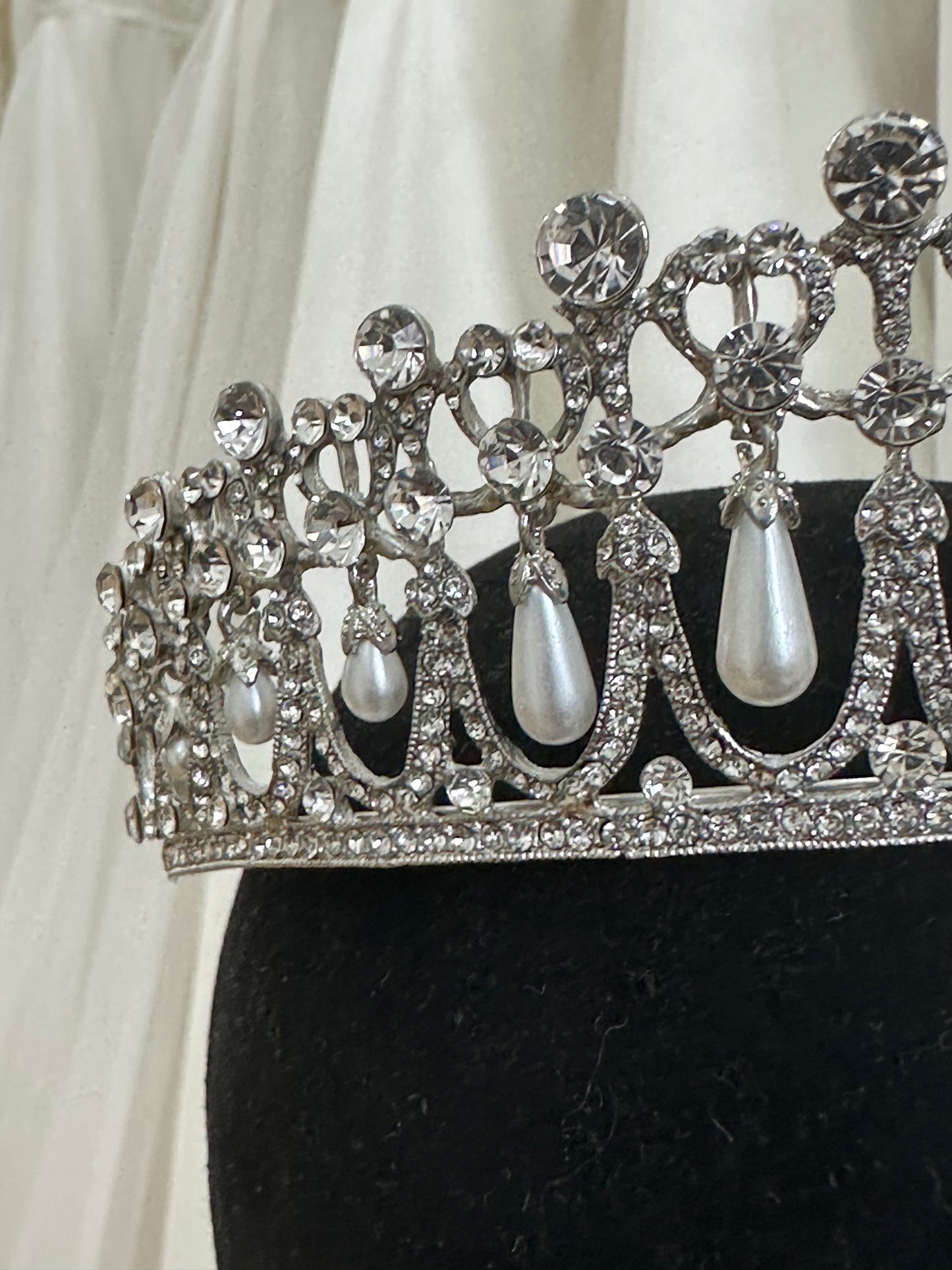 Diana Pearl Crown