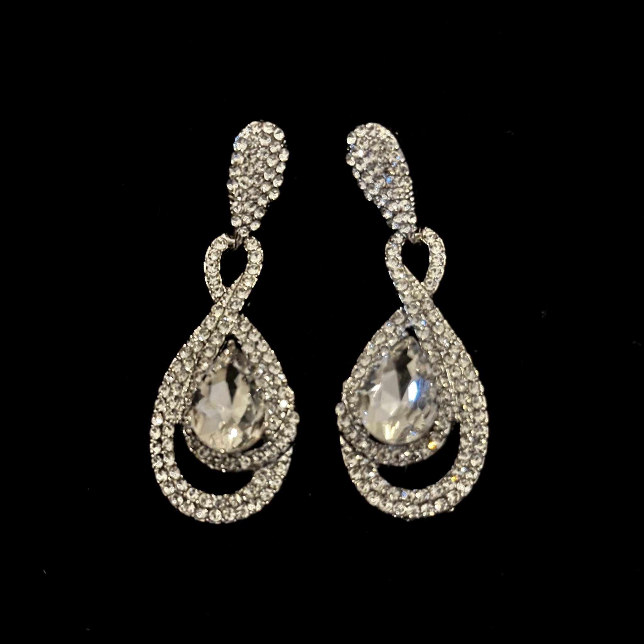 Twist Pave large Crystal Drop