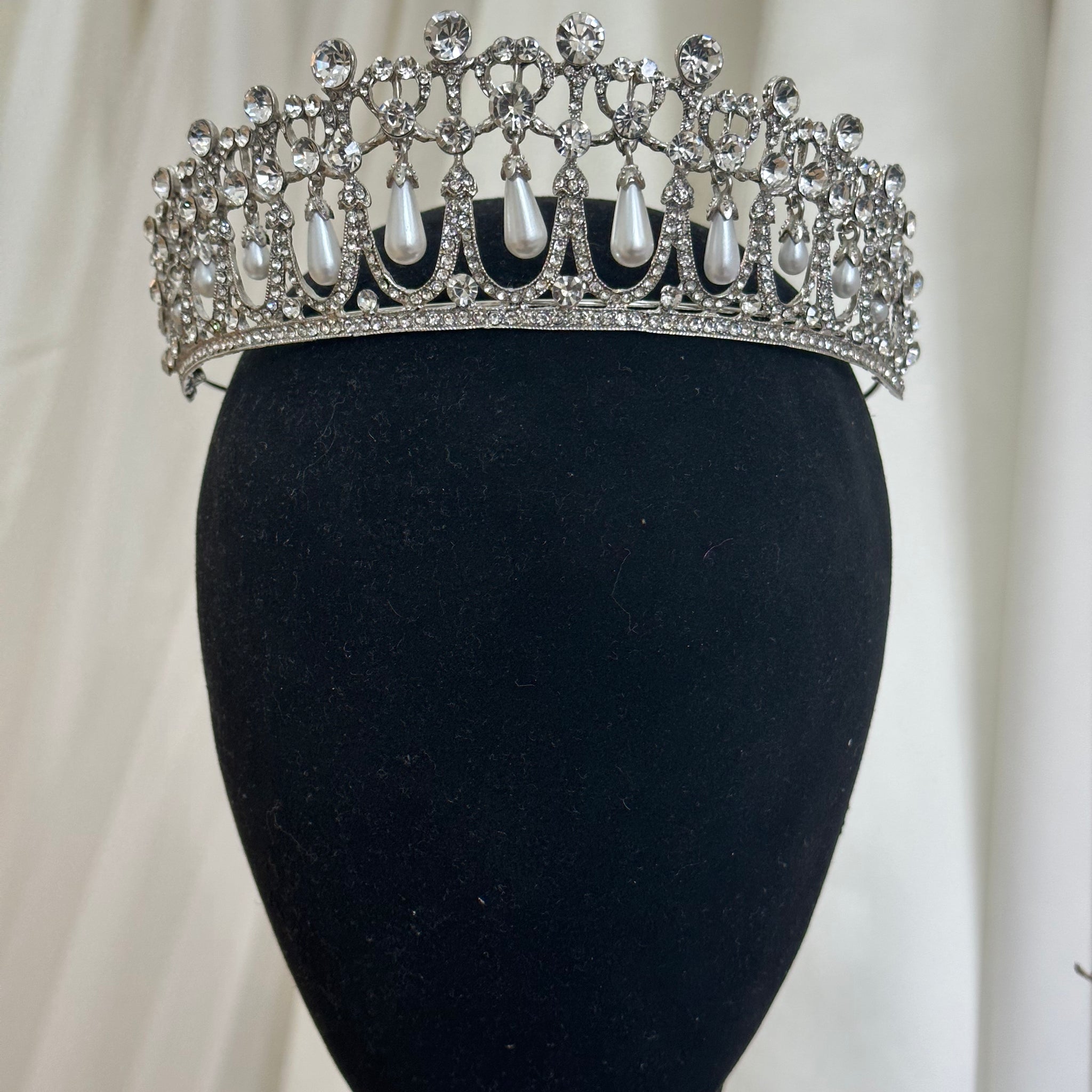 Diana Pearl Crown