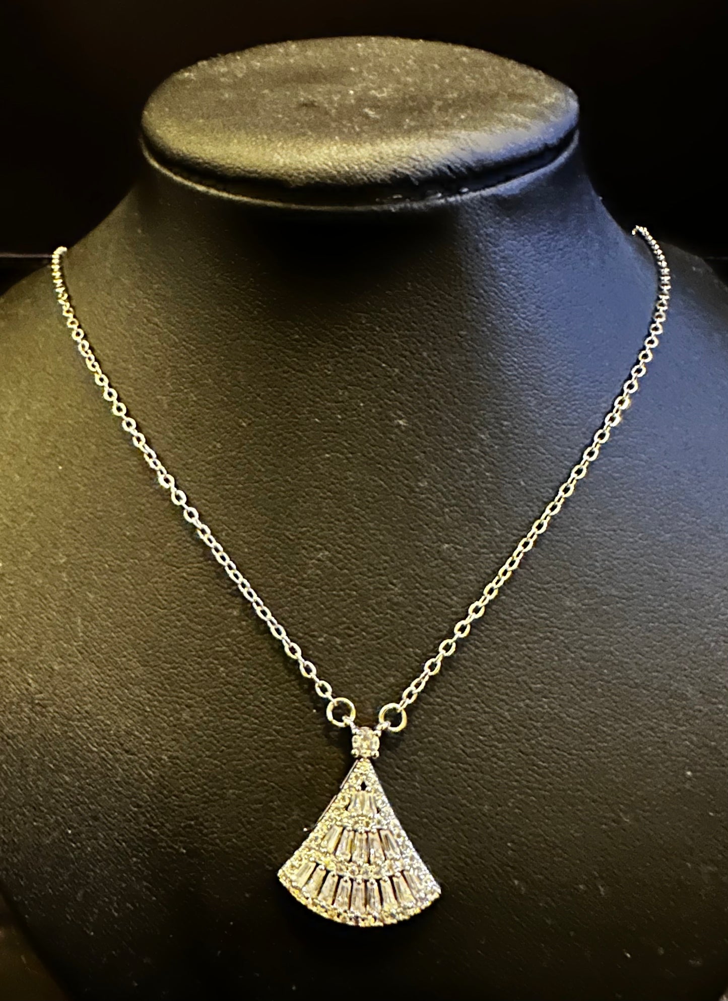 Fan Crystal Pendant