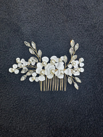 Floral and Pearls Hair Comb