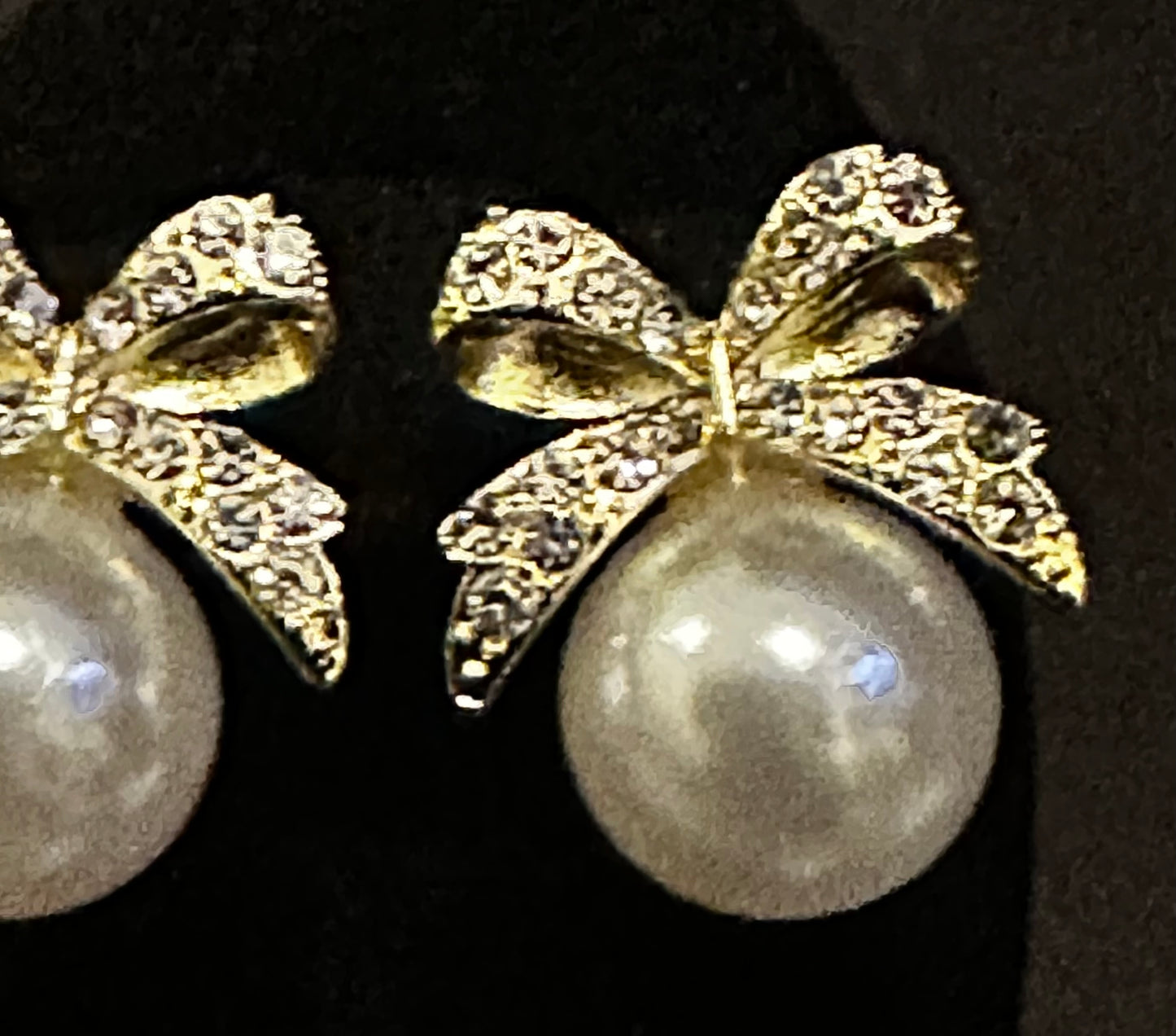 Gold Bow Pearl Stud Earring