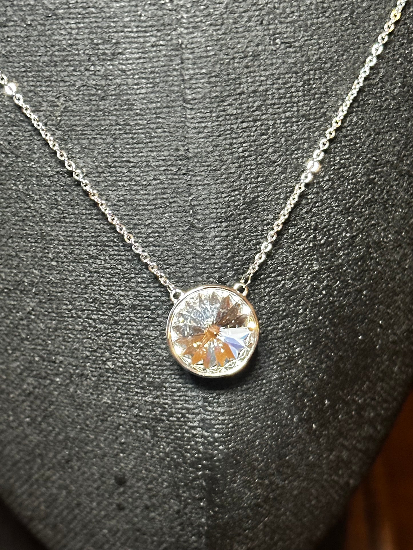 Round Shimmering Crystal Necklace