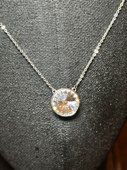 Round Shimmering Crystal Necklace
