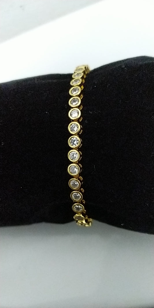 Round Setting Cubic Zirconia Bracelet