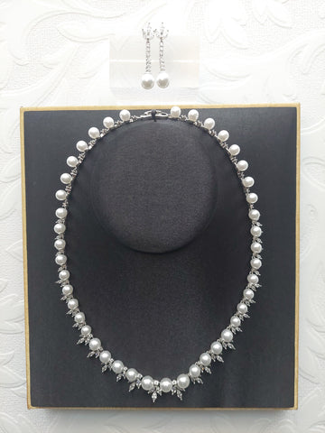 Pearl Rhinestone Necklace Set