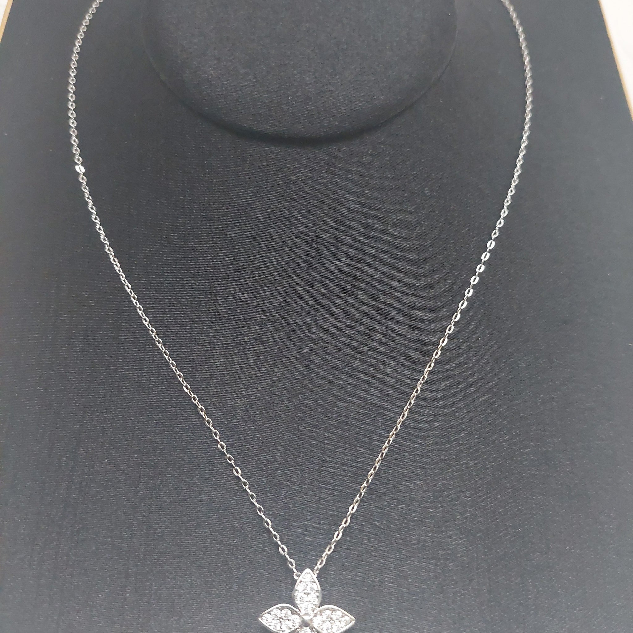 Floral Rhinestone Necklace