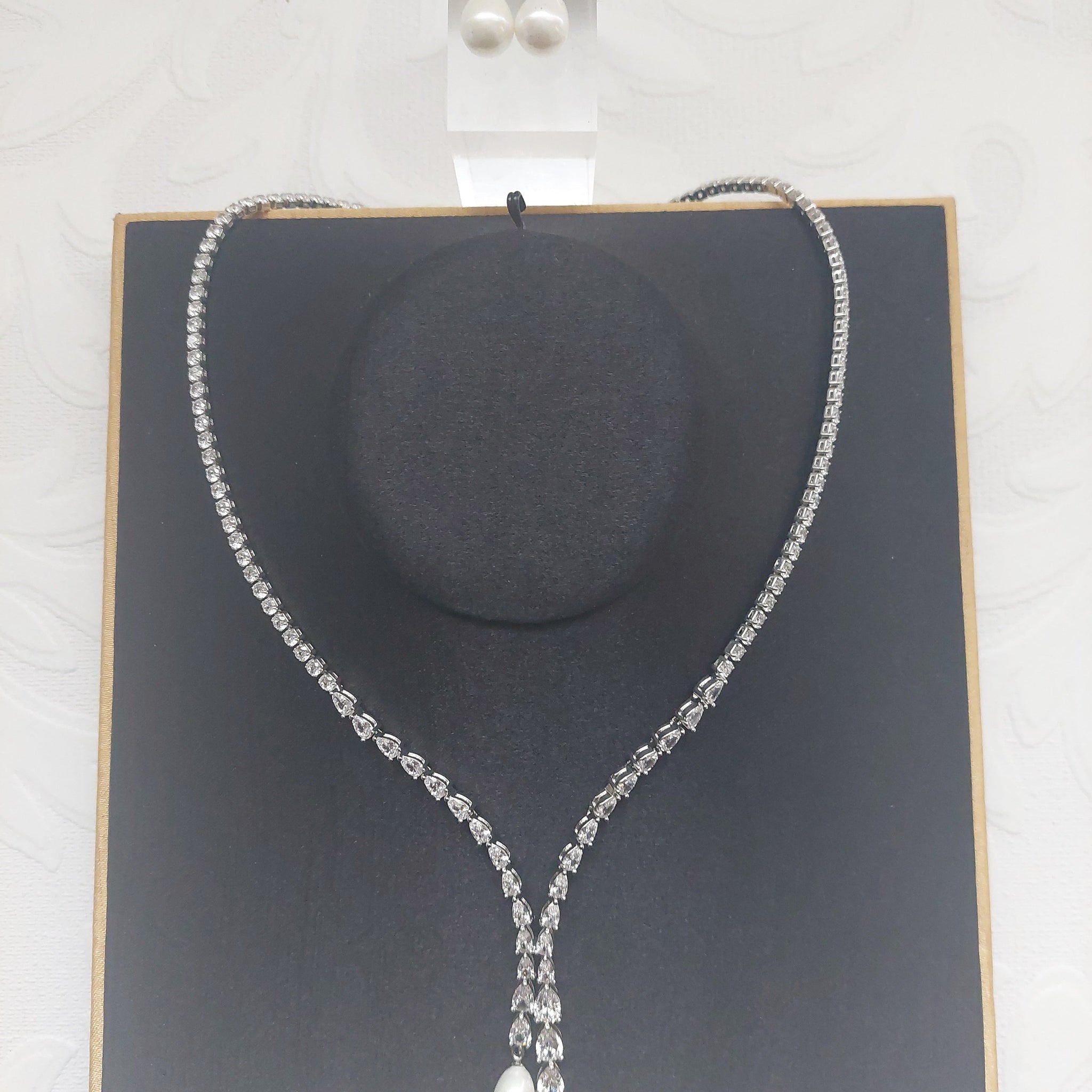 Double Teardrop Pearl Necklace Set