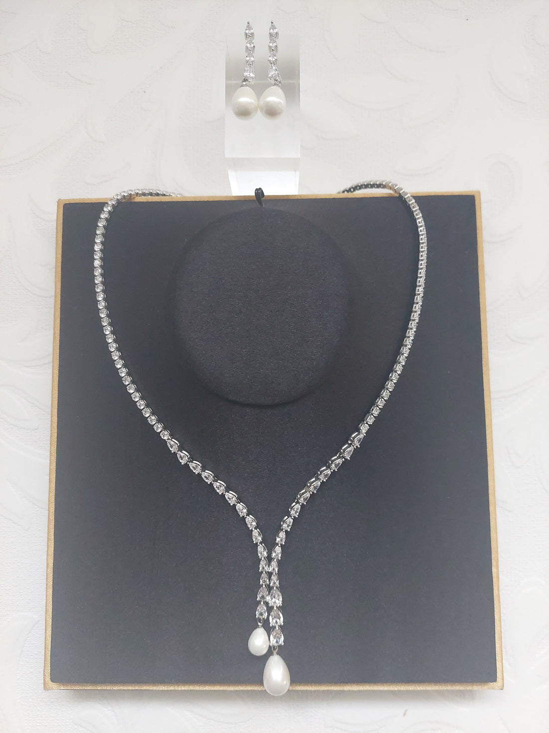 Double Teardrop Pearl Necklace Set