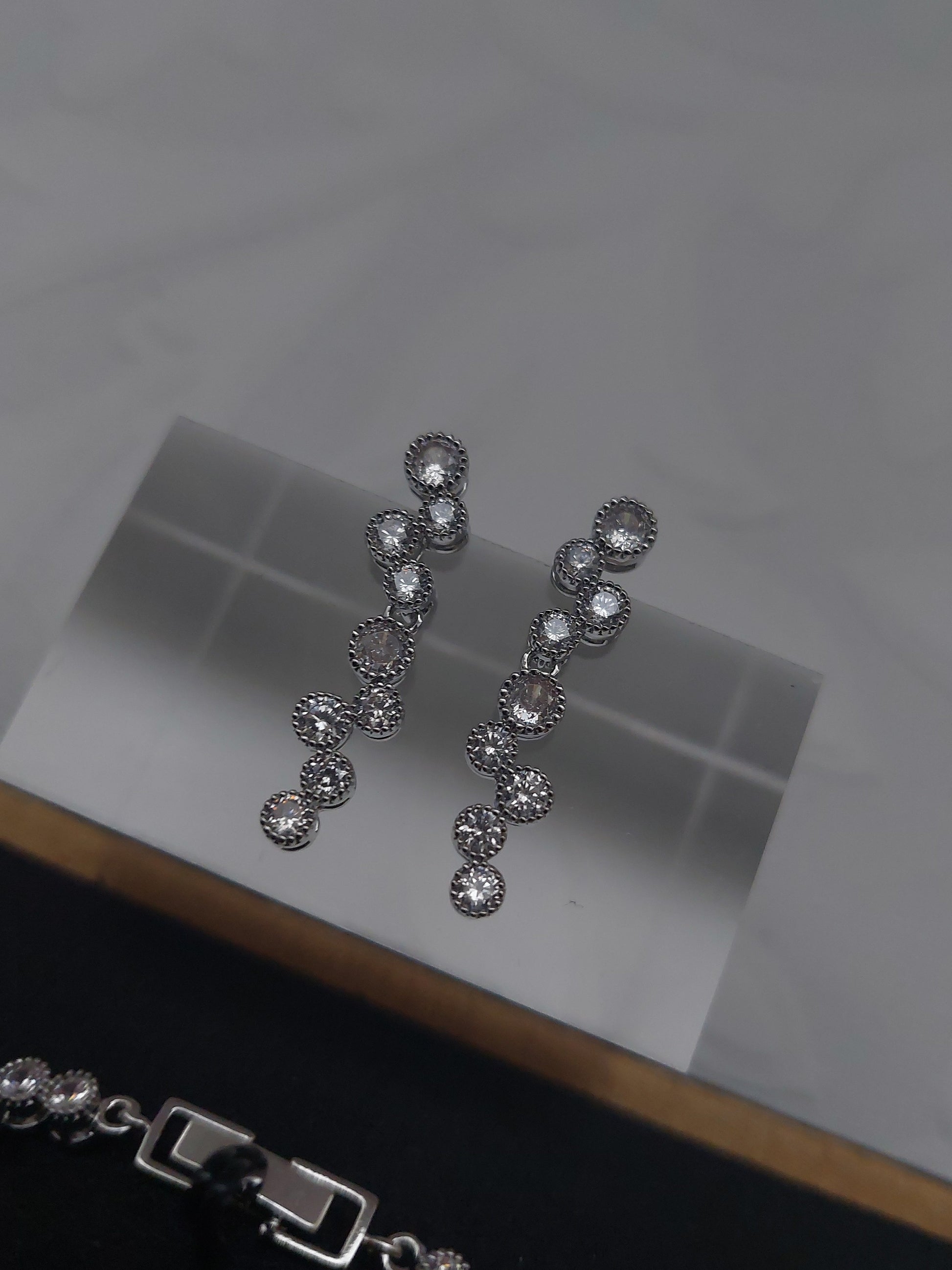 Silver Multiple Solitaire Necklace Set