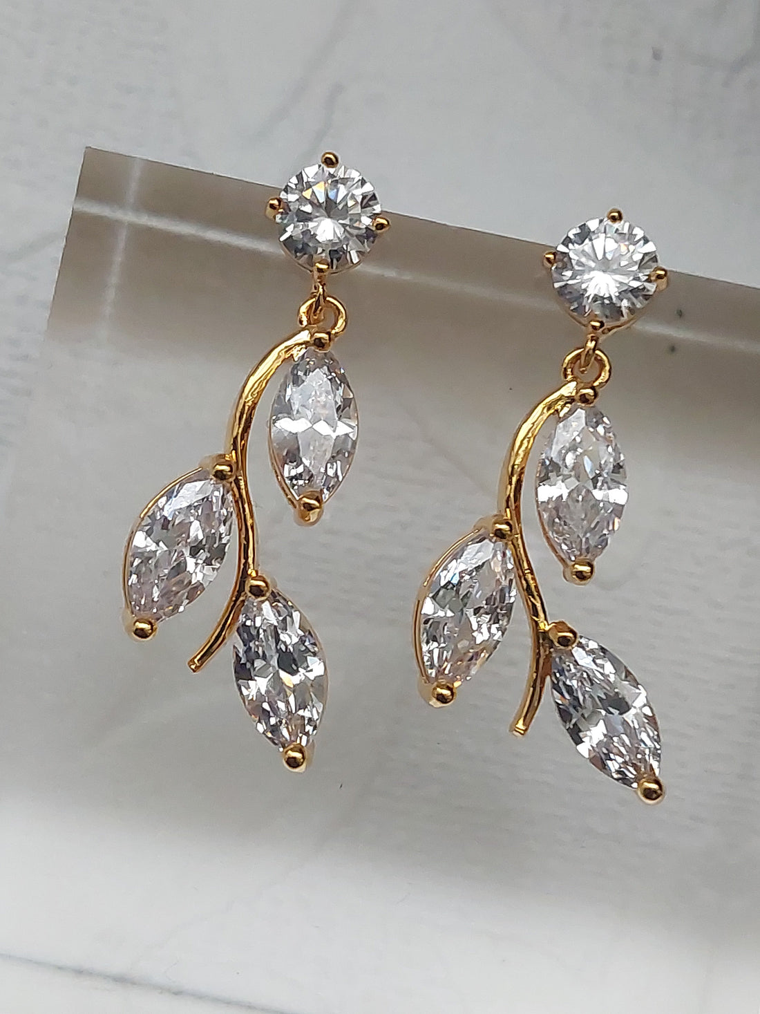 Gold Vine Choker Necklace Set