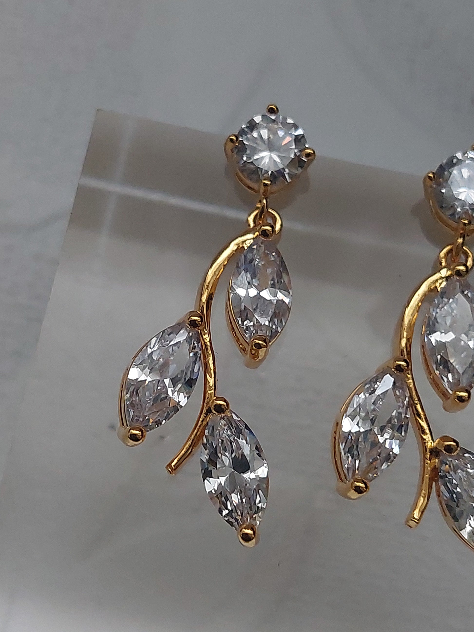 Gold Vine Choker Necklace Set