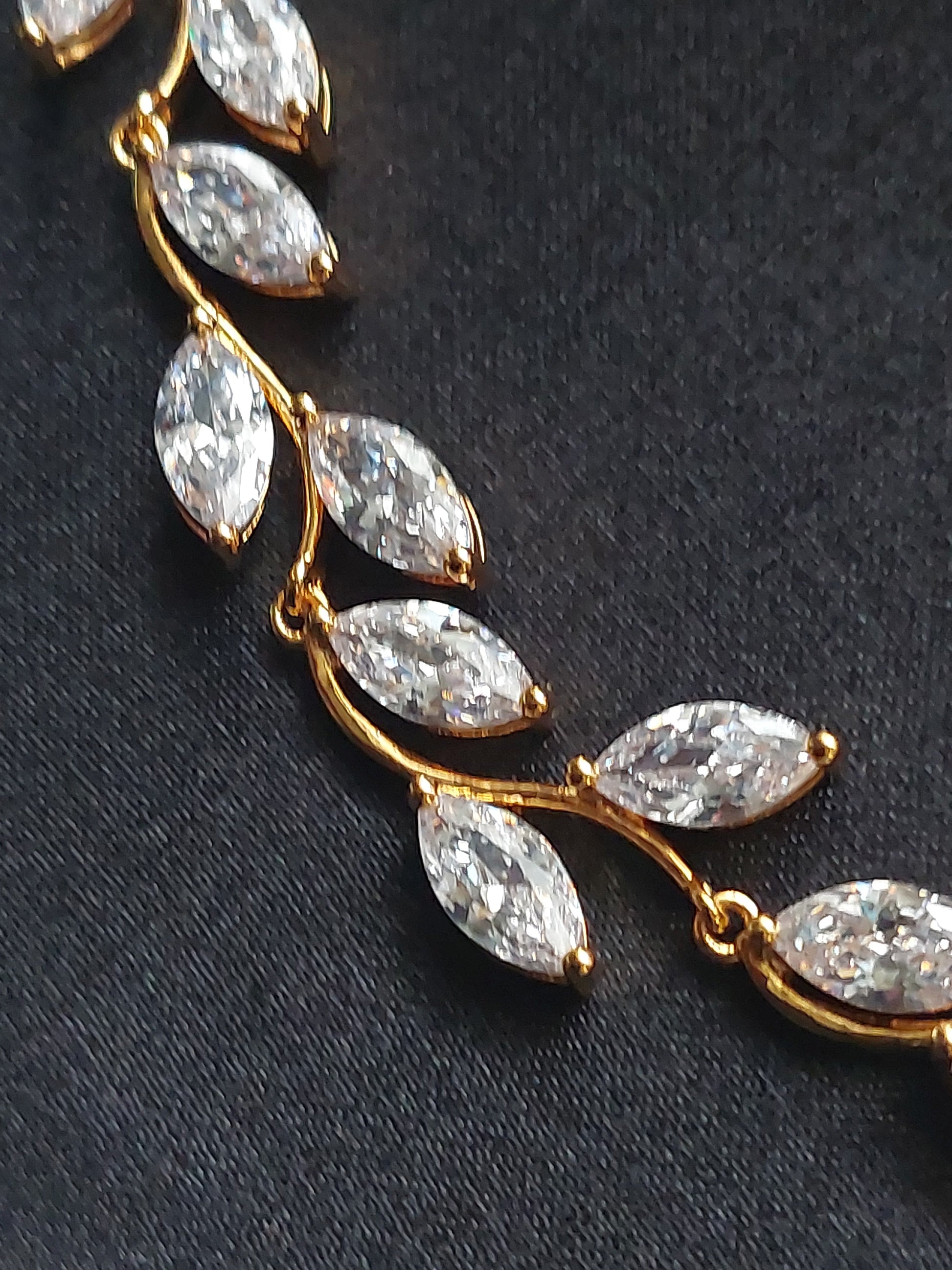 Gold Vine Choker Necklace Set