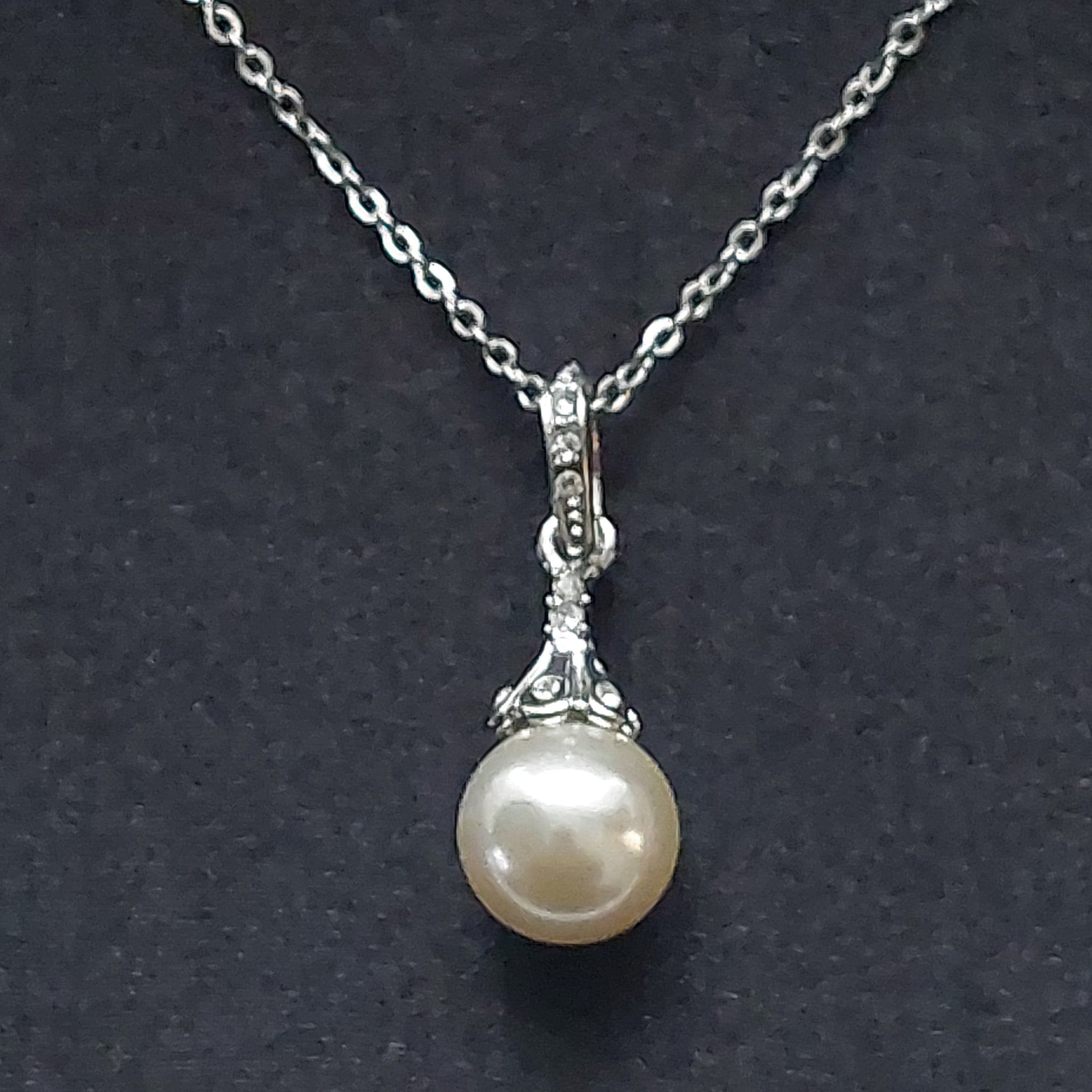 Vintage Styled Pearl Necklace