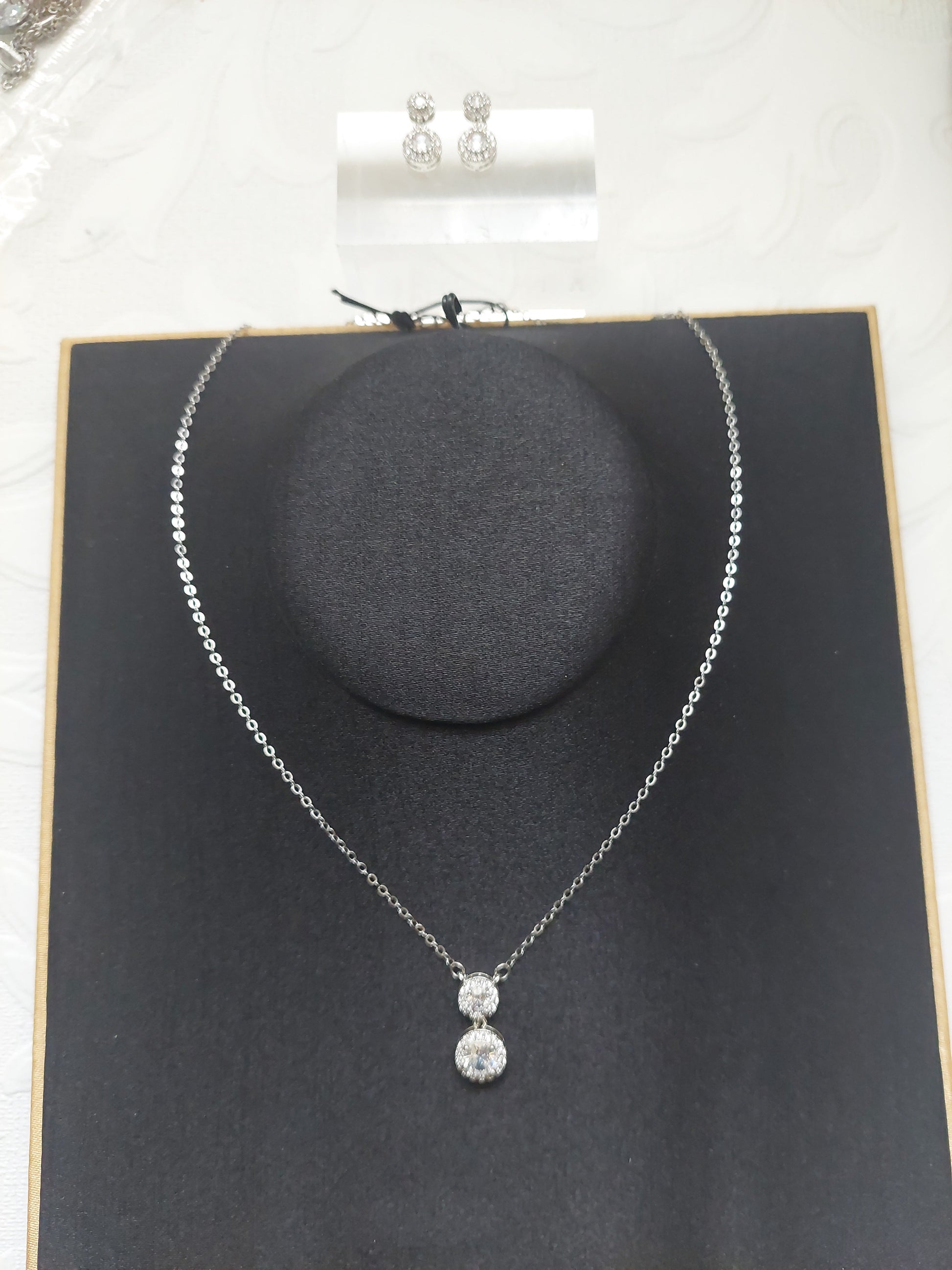 Double Solitaire Necklace Set
