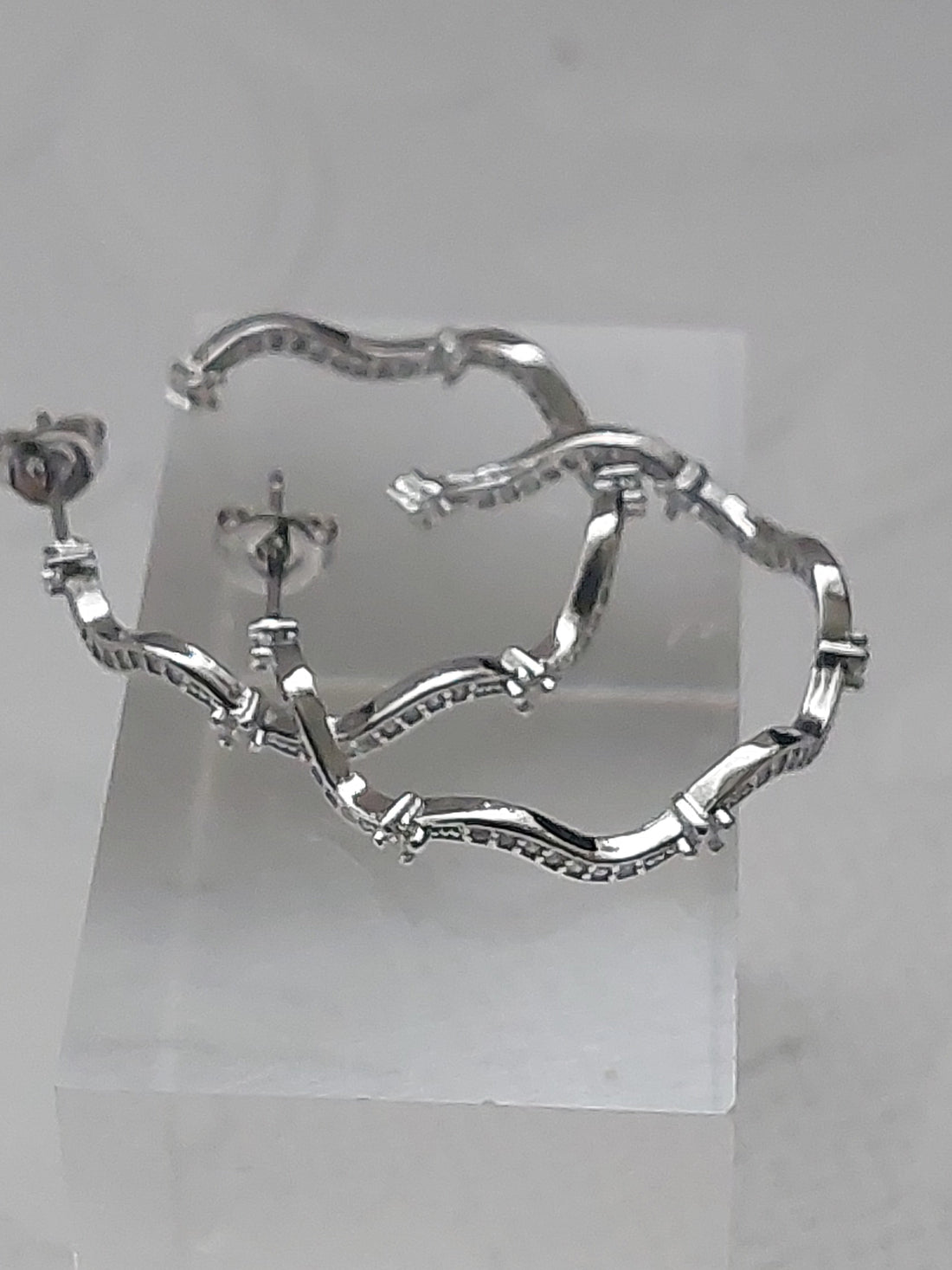 Wavy Chocker Style Necklace Set