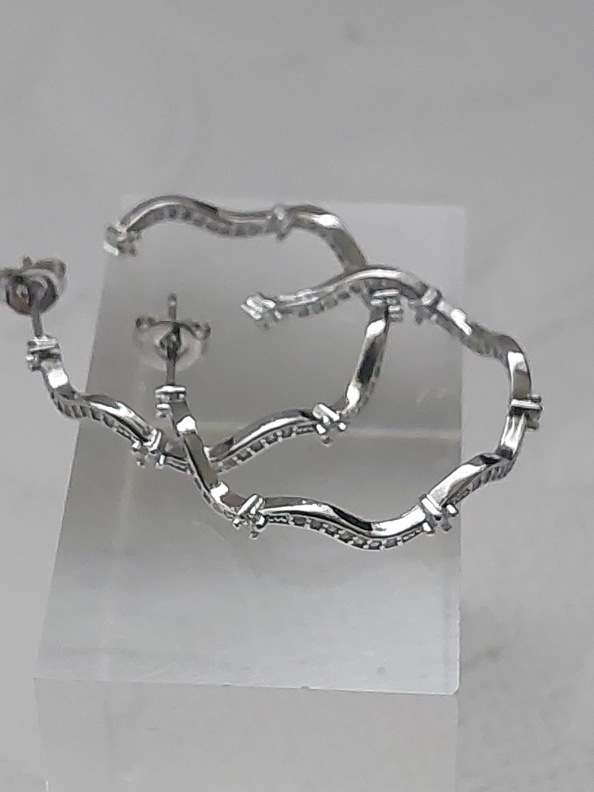 Wavy Chocker Style Necklace Set