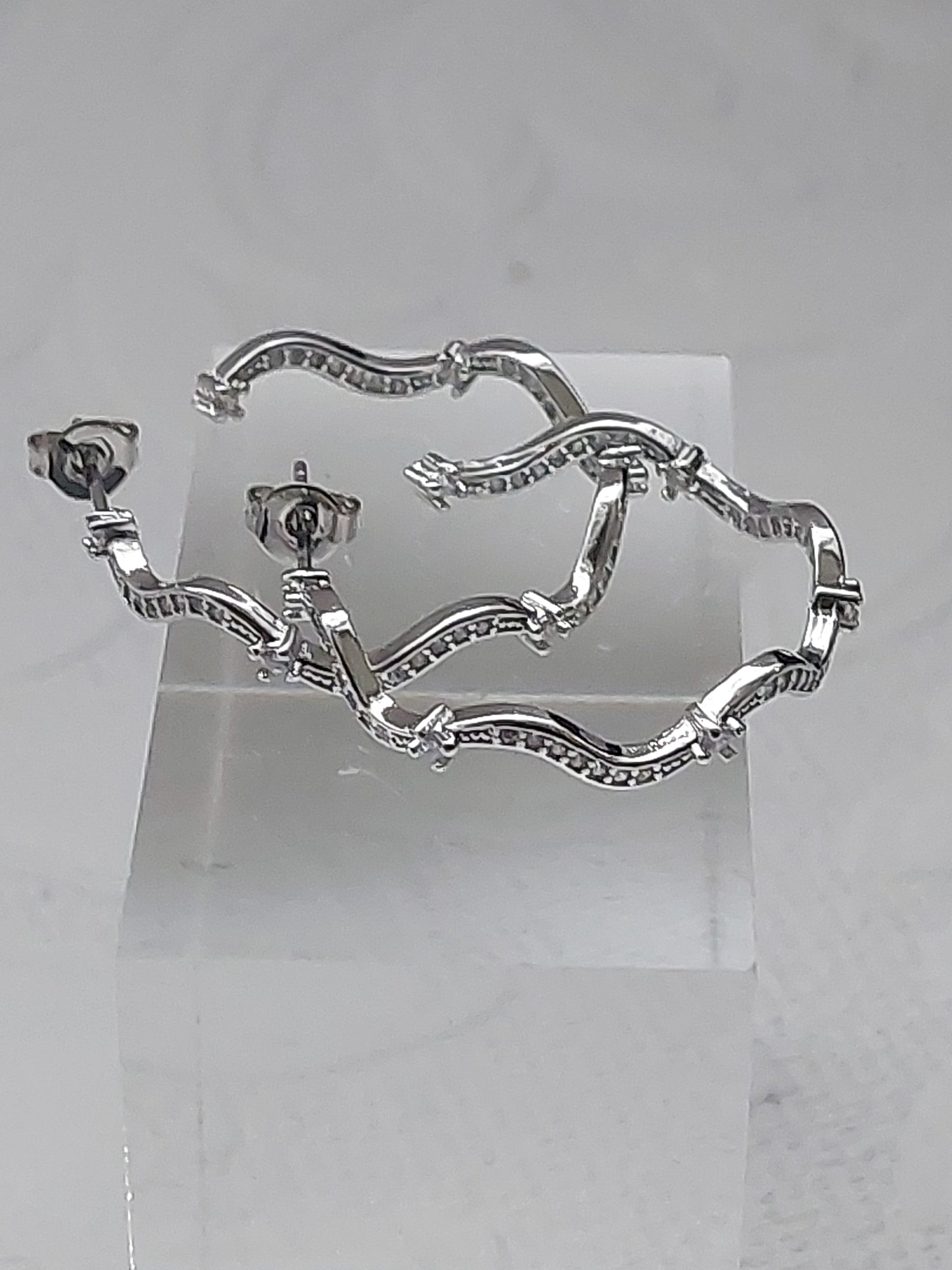 Wavy Chocker Style Necklace Set