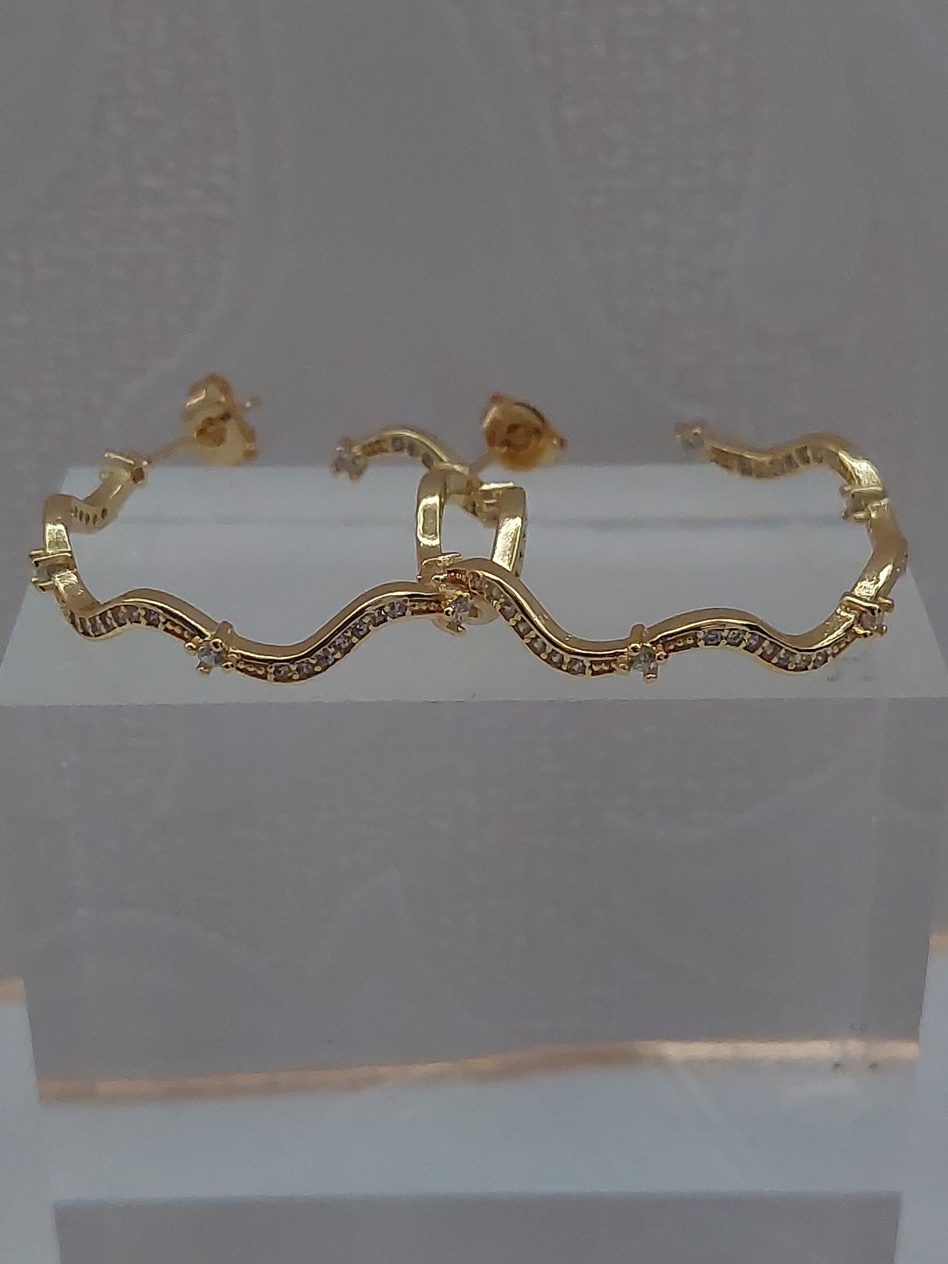 Wavy Chocker Style Necklace Set