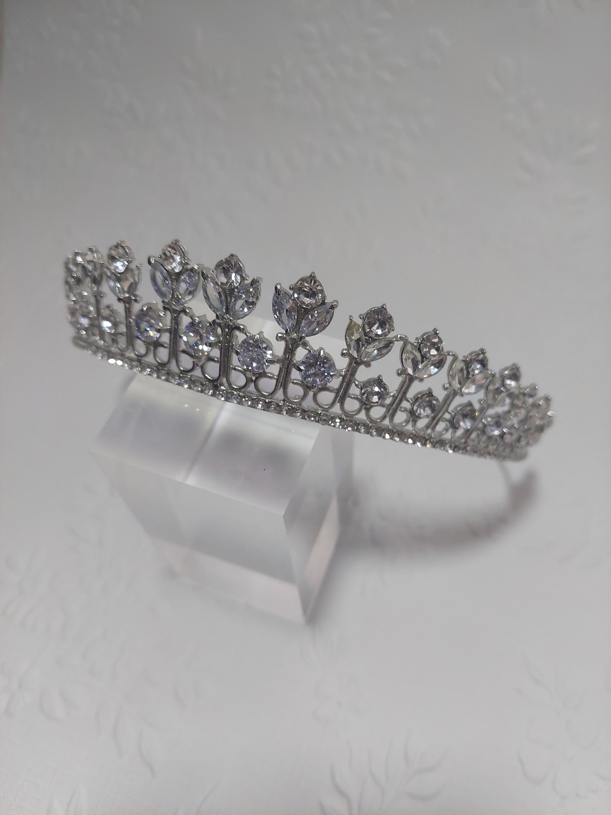 Tulip Shape Crystal Tiara