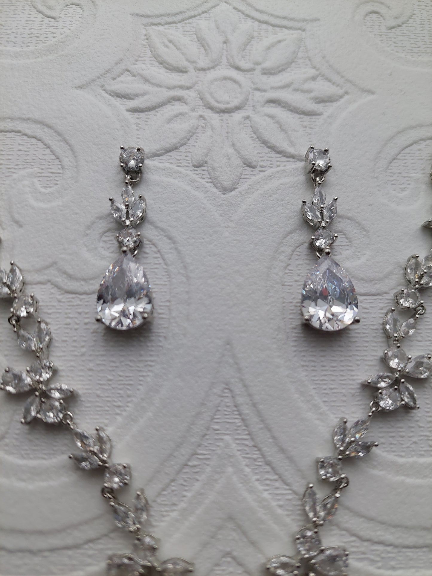 Teardrop Crystal Necklace and Earrings Set