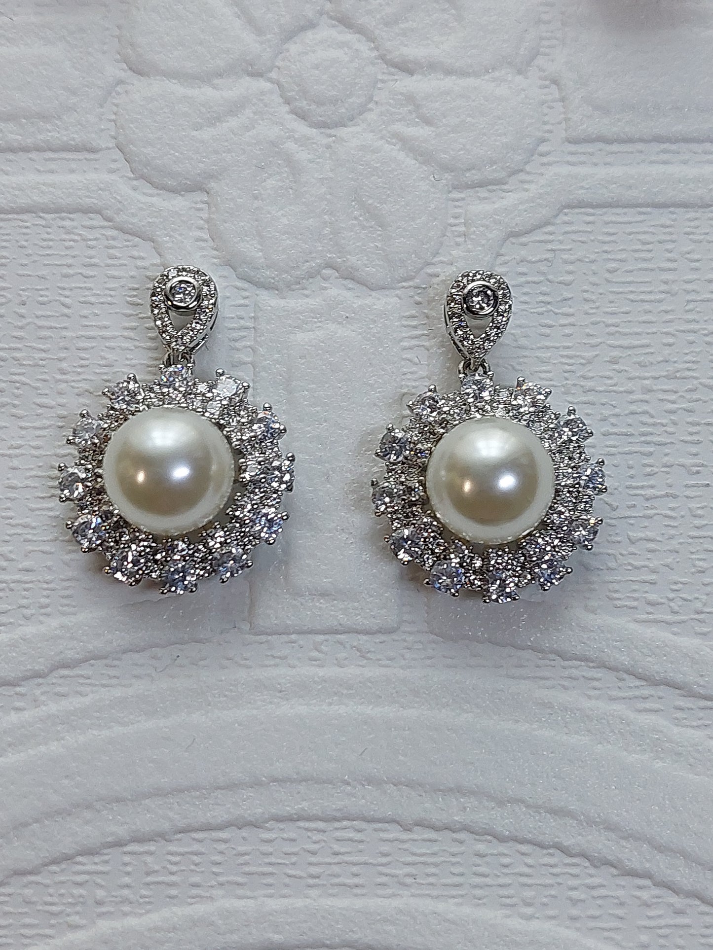 Round Crystal / Pearl Drop Earrings