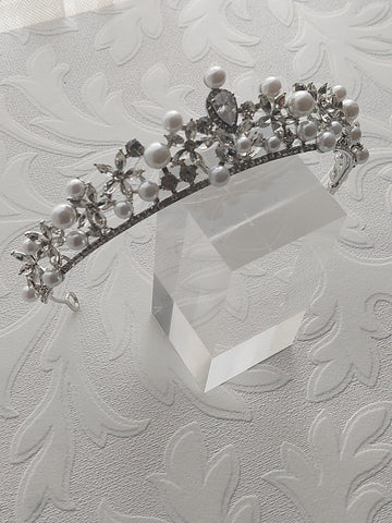 Vintage Inspired Pearl Tiara