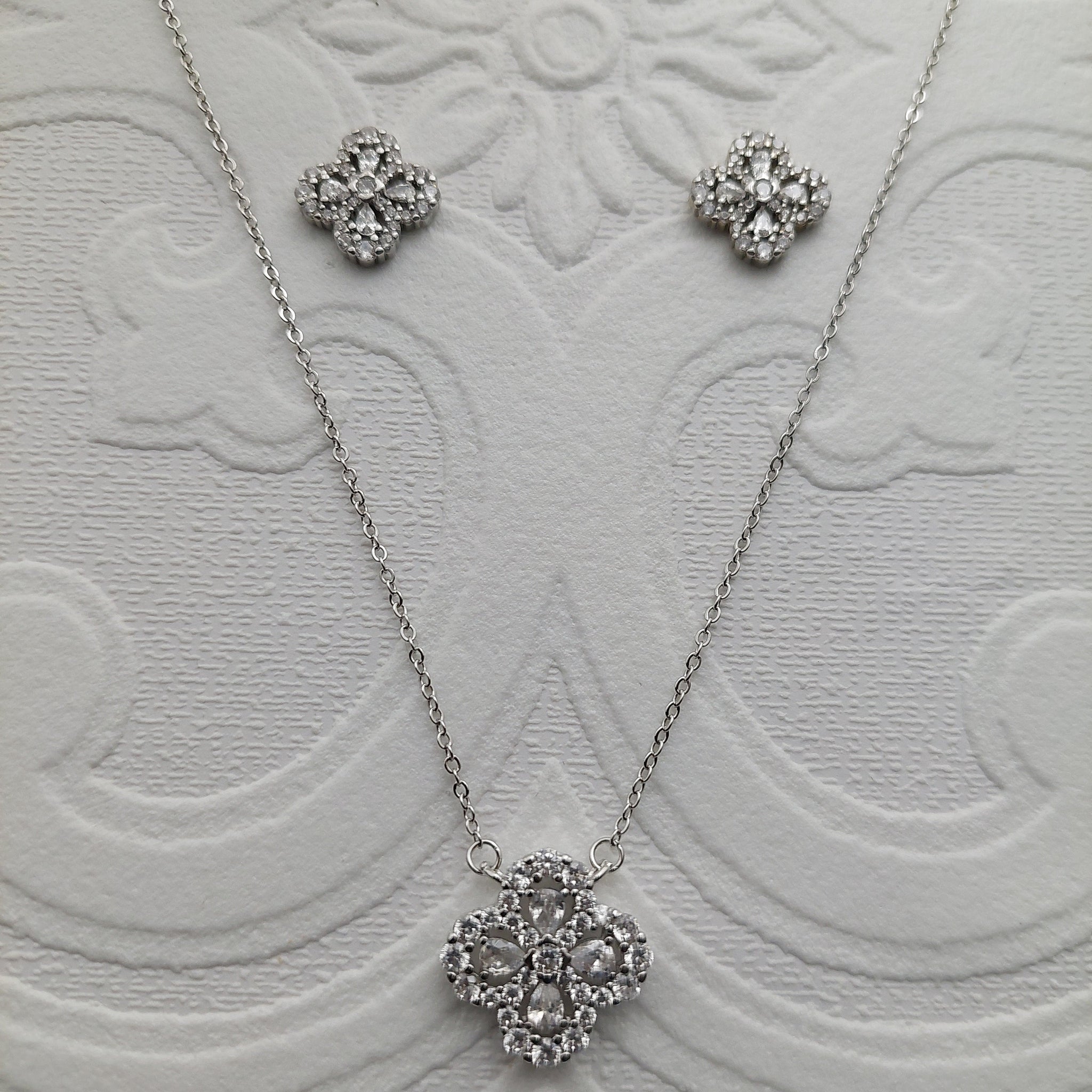 Flower Crystal Earrings Pendant Set