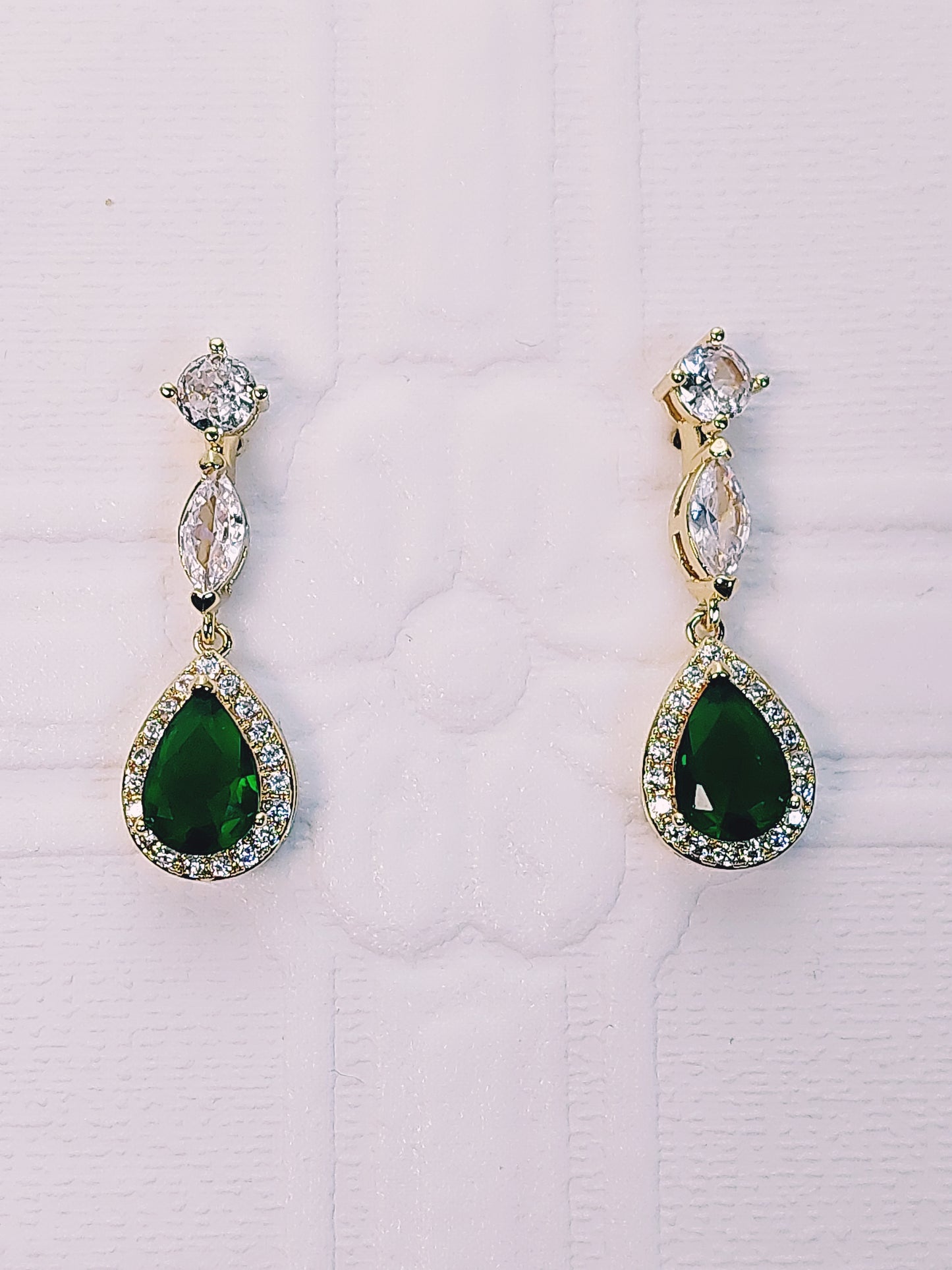 Emerald Green Teardrop Earrings