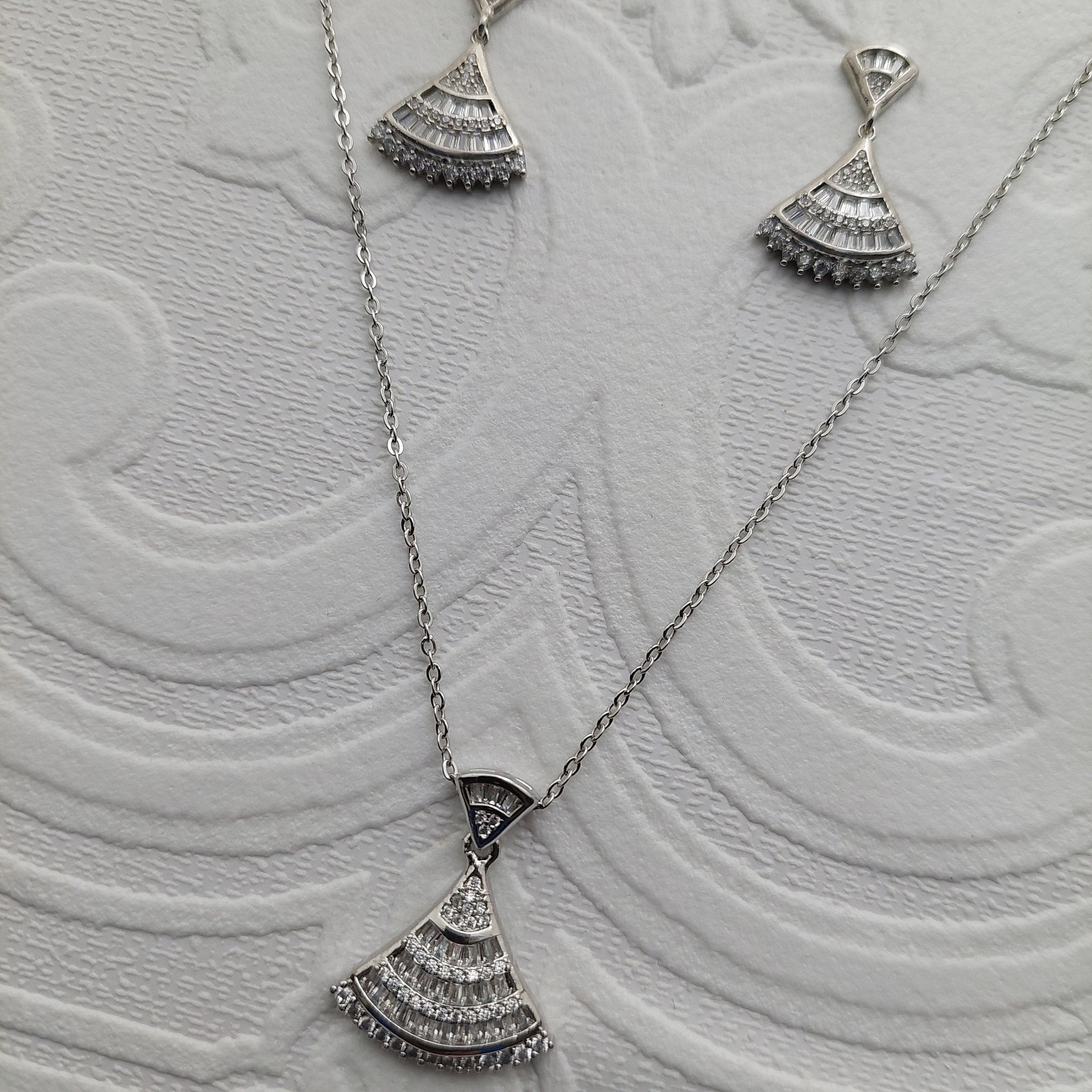 Fan Crystal Earring and Necklace Set