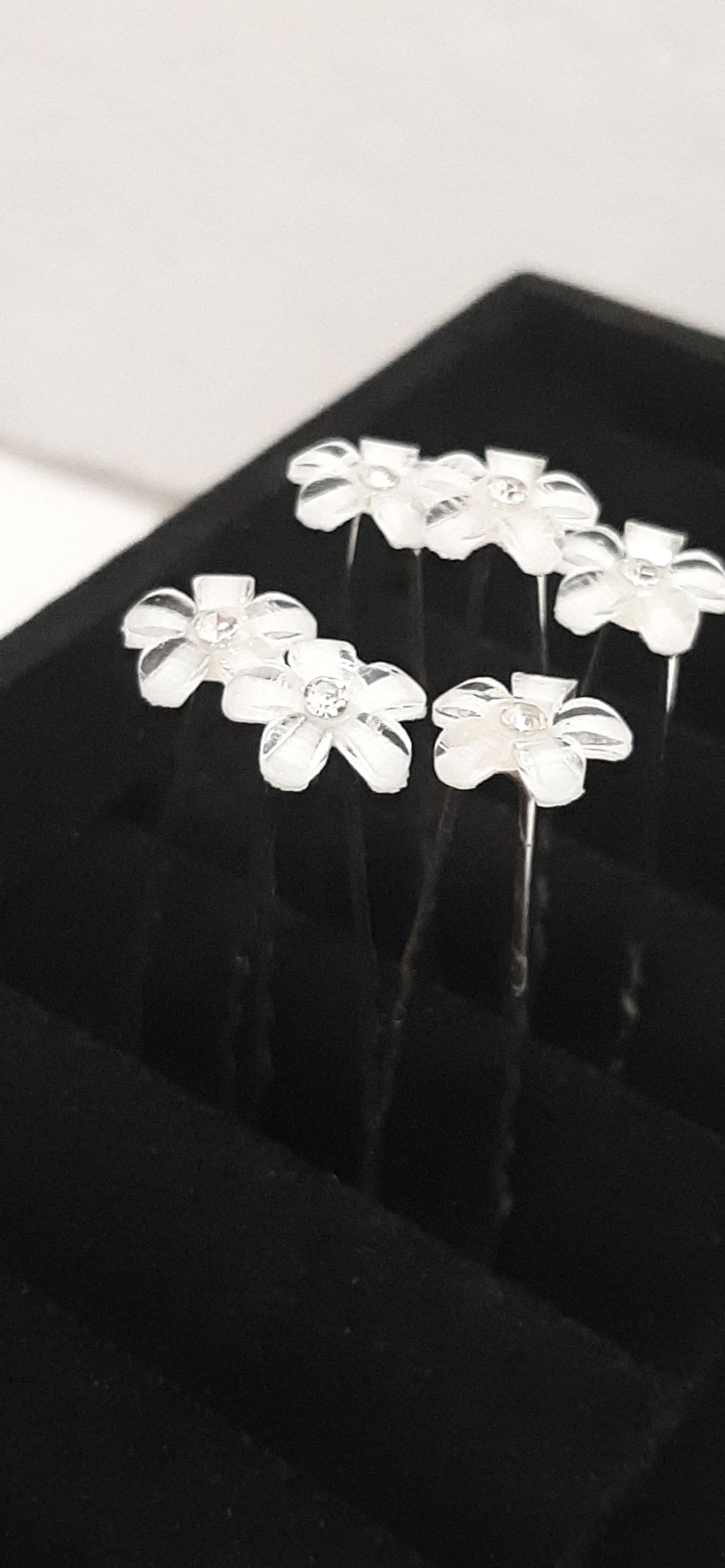 Daisy Acrylic Flower Hair Pins Set of 6