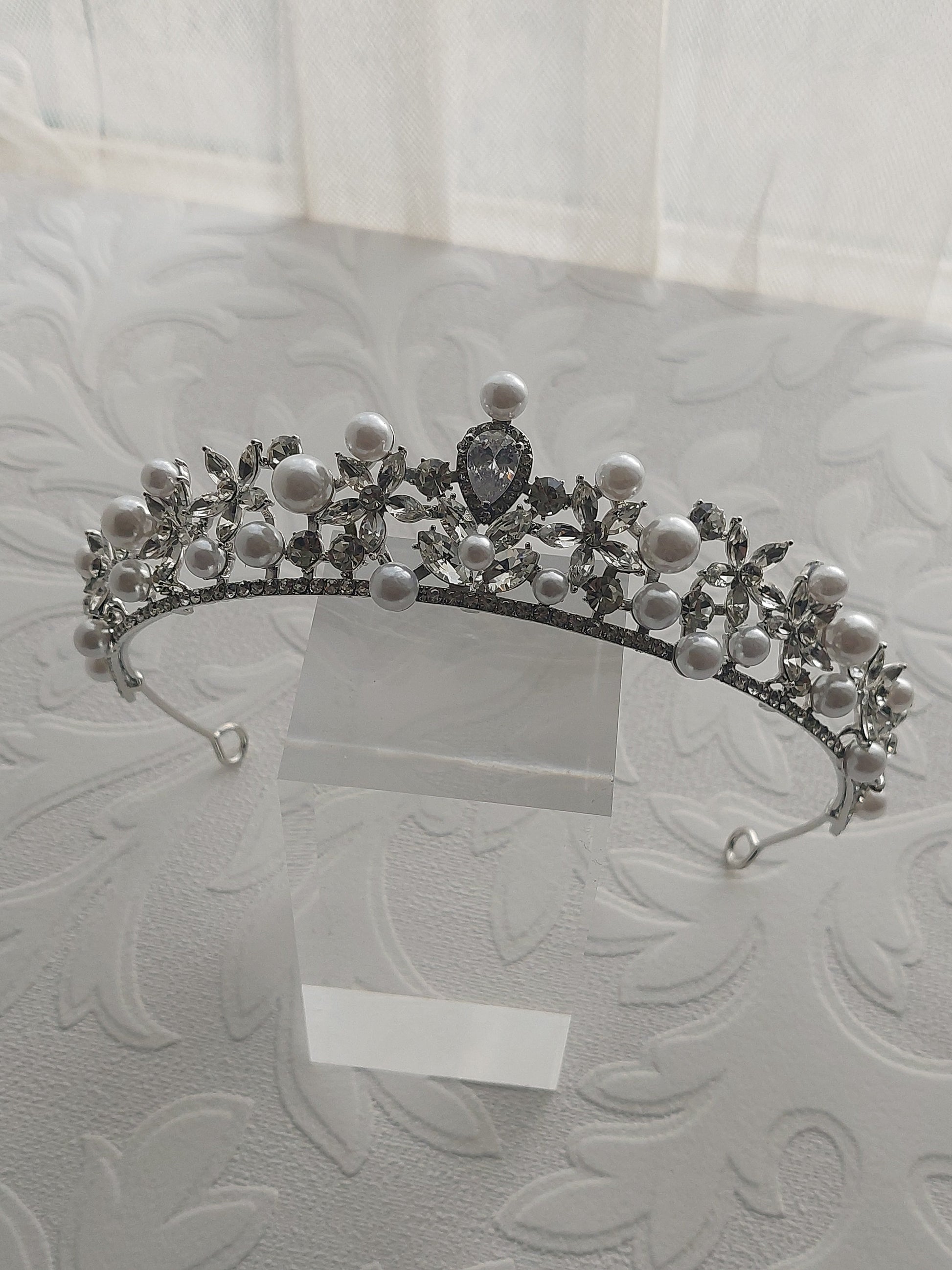 Vintage Inspired Pearl Tiara