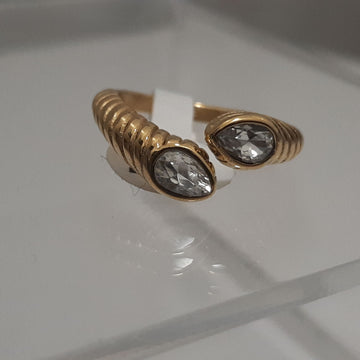 Gold Ribbed Ring