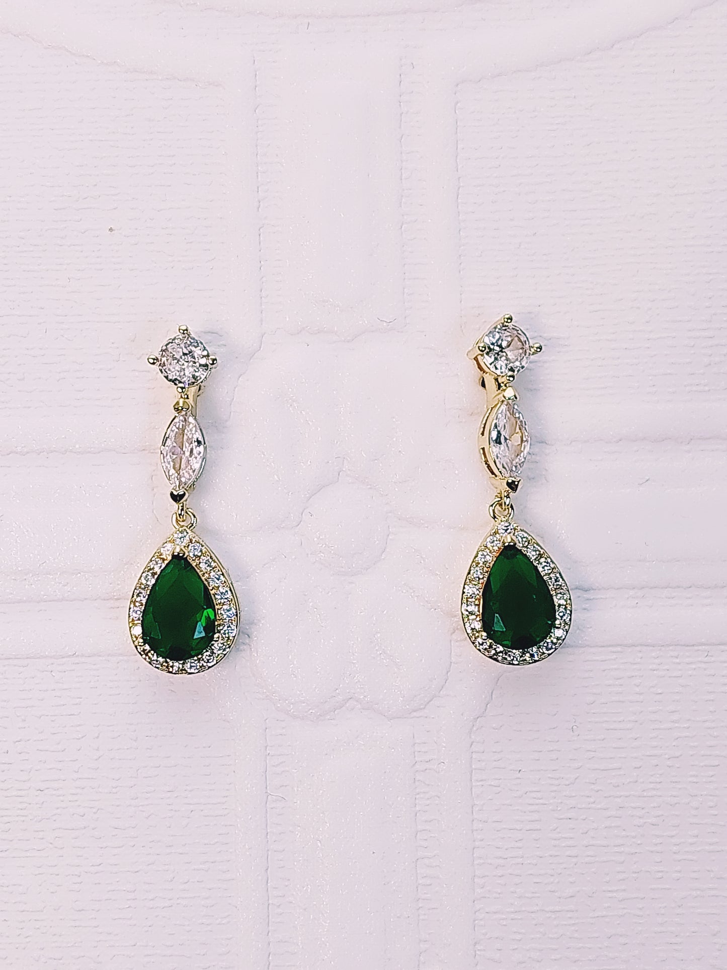 Emerald Green Teardrop Earrings